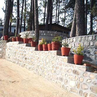 Sea Hawk Inn Bhimtal Bagian luar foto