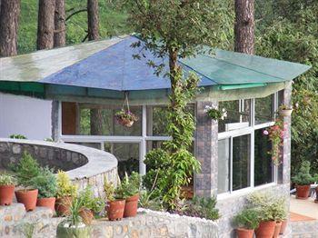 Sea Hawk Inn Bhimtal Bagian luar foto